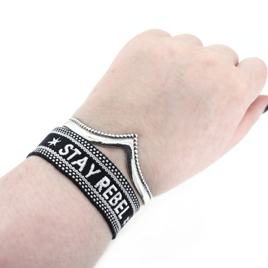 Armband "Stay Rebel"