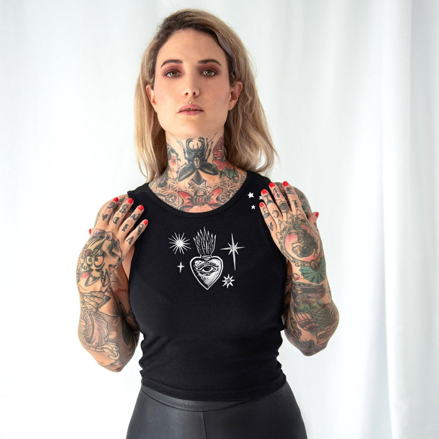 Ex-Voto Herz Crop Top im Gothic Stil, alternativer und auffälliger Look, bauchfreies Top mit Herz-Design für Damen von Pour la Rebelle